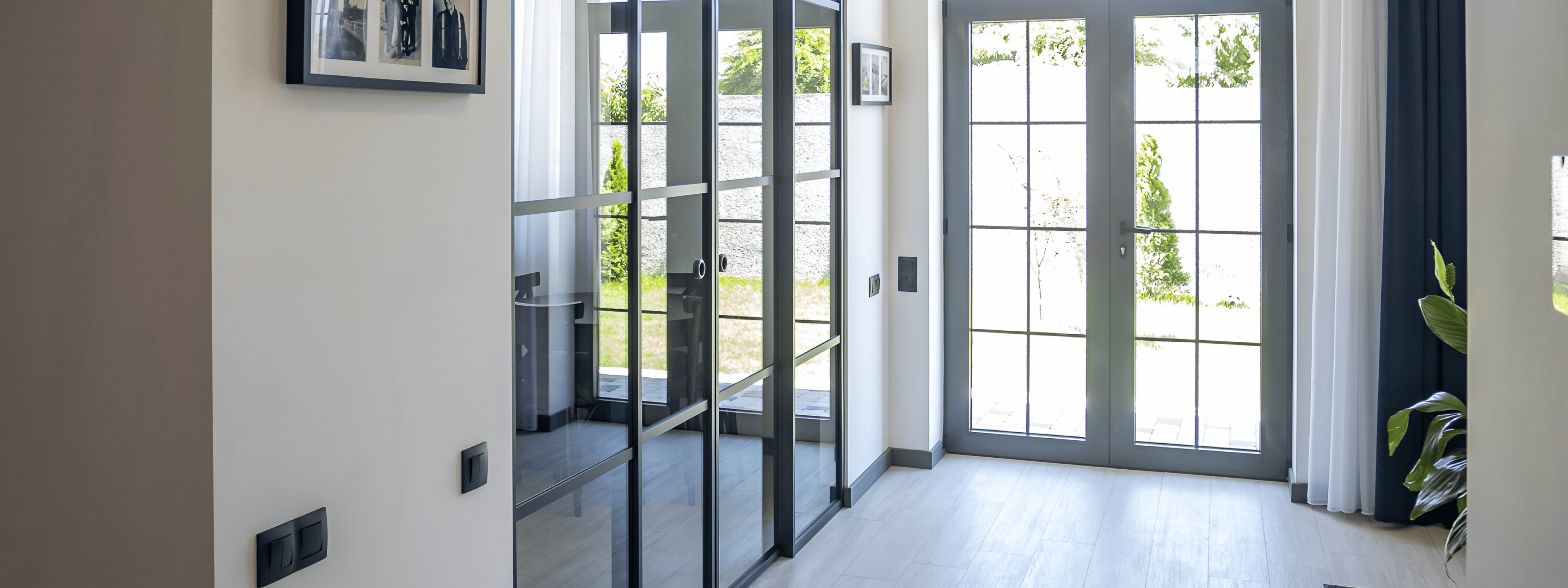 galleryImage