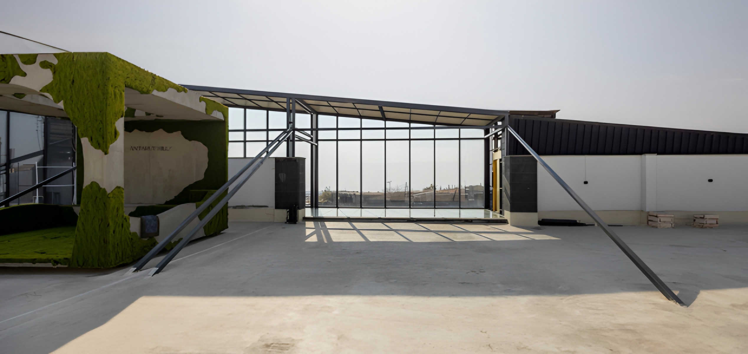 Homplex Hyper Mall307