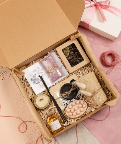 Նվեր տուփ սիրելիի համար №577